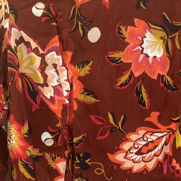 Sweet Paisley Dress - Picture 2 of 3